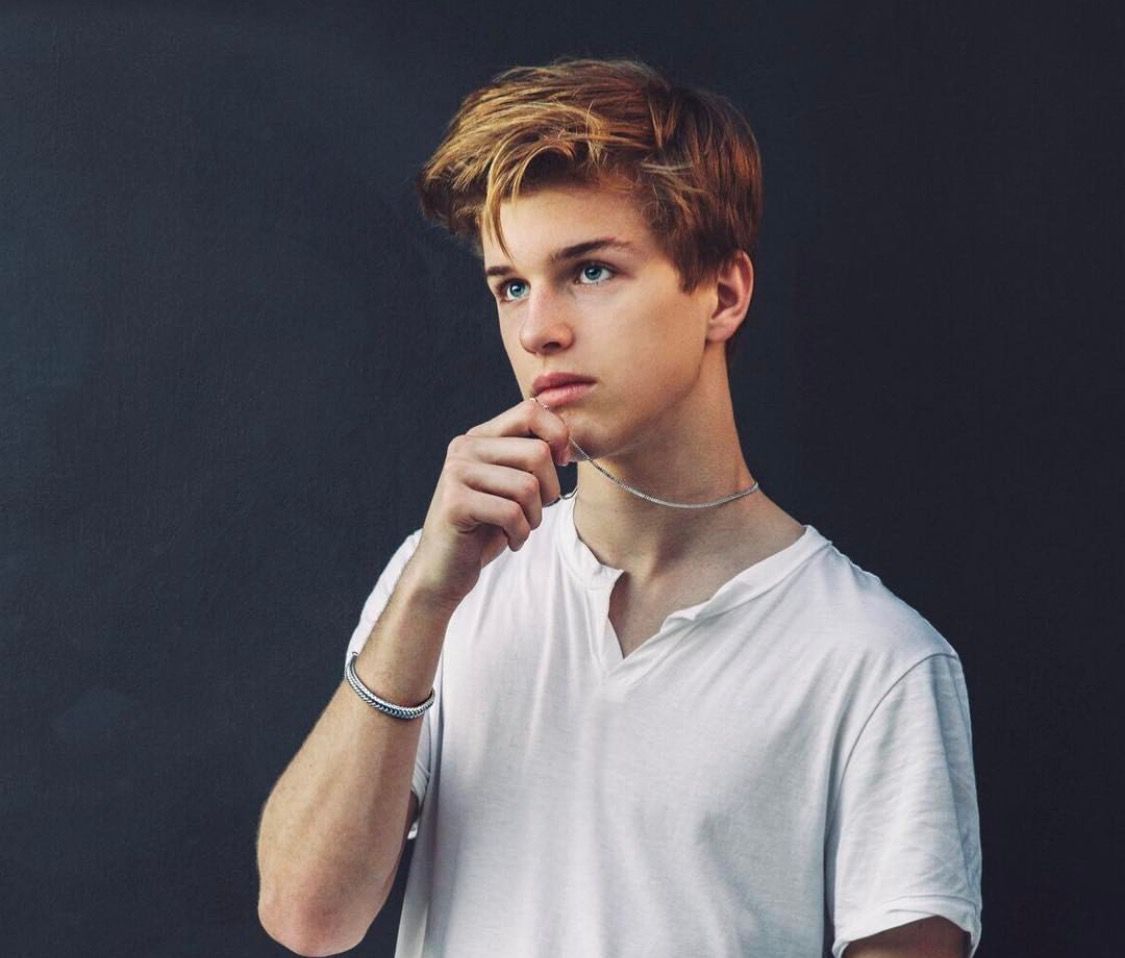Ashtondame Ashtondame