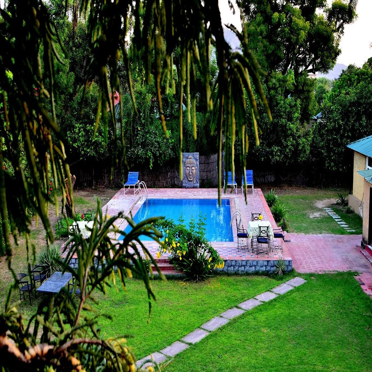 Lohana Resort